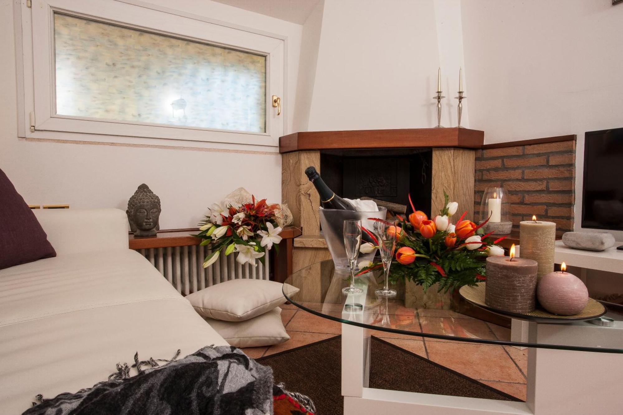 Hotel Locanda Rosy Cattolica Bilik gambar