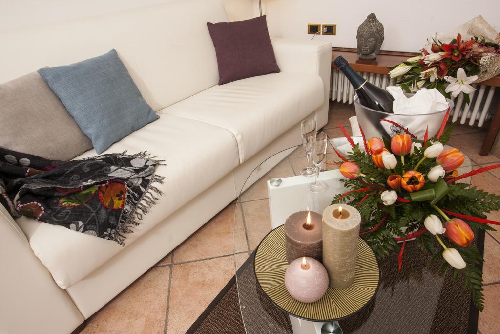 Hotel Locanda Rosy Cattolica Luaran gambar