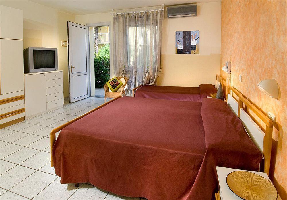 Hotel Locanda Rosy Cattolica Luaran gambar